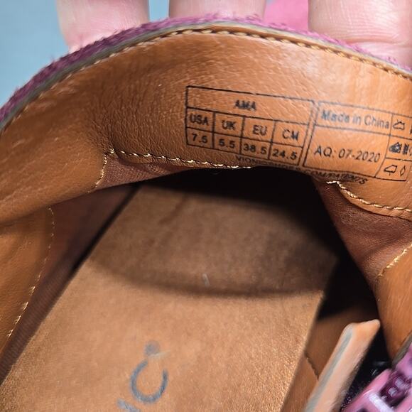 Vionic Wine Red Suede Ankle Boots with Buckles Ama Booties Sz 7.5 - Picture 8 of 11